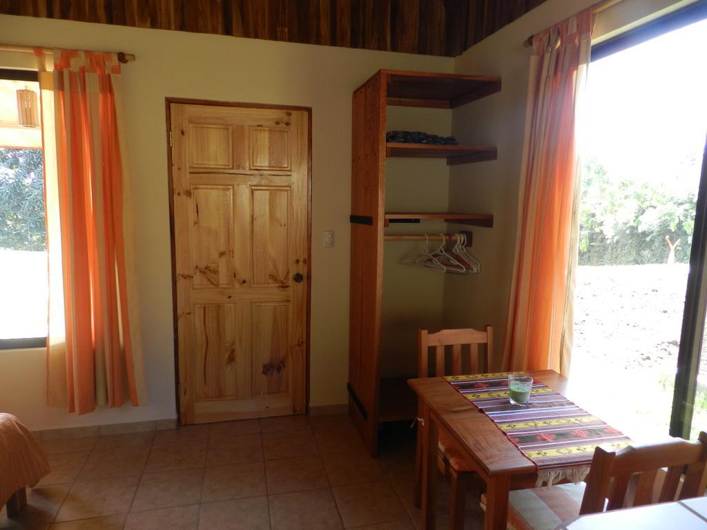 أتيناس El Paraiso Verde B&B الغرفة الصورة