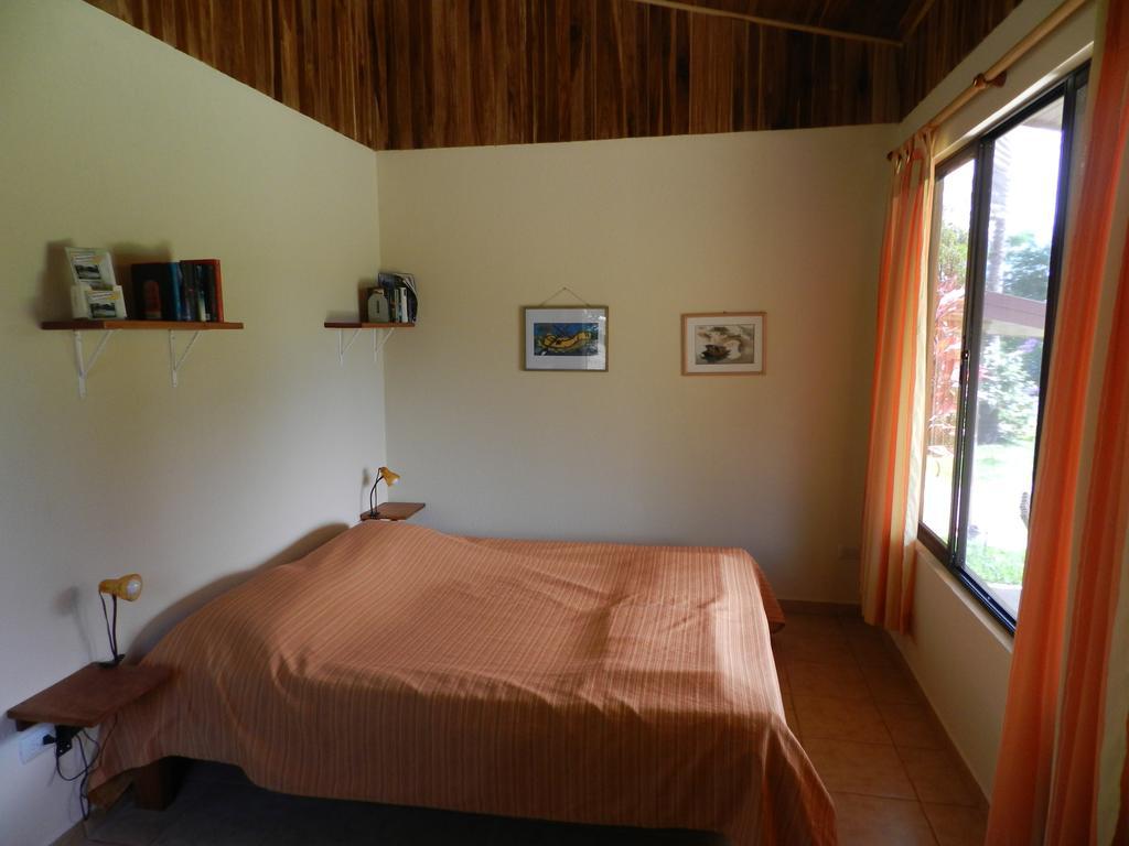 أتيناس El Paraiso Verde B&B الغرفة الصورة